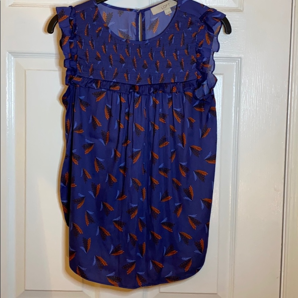 Sleeveless blouse